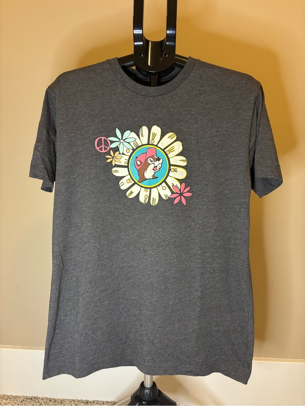 Buc-ee’s Makes My Soul Shine T-Shirt Medium Gray Retro Van Graphic Unisex